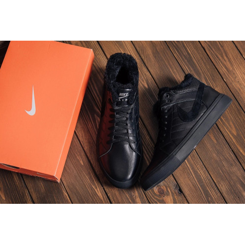 Зимові кросівки чоловічі шкіряні чорні Nike