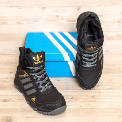 Зимові кросівки чоловічі шкіряні Adidas