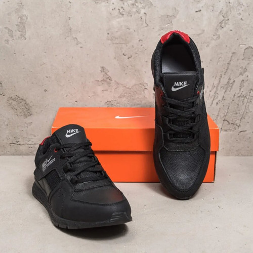 Кросівки чоловічі Nike Tech Trainer Кросівки чоловічі Nike Tech Trainer
