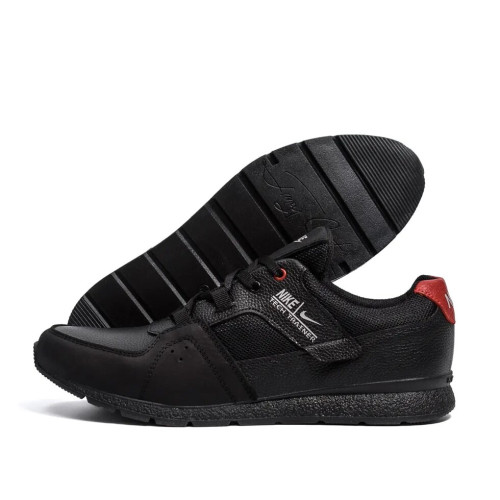 Кросівки чоловічі Nike Tech Trainer Кросівки чоловічі Nike Tech Trainer