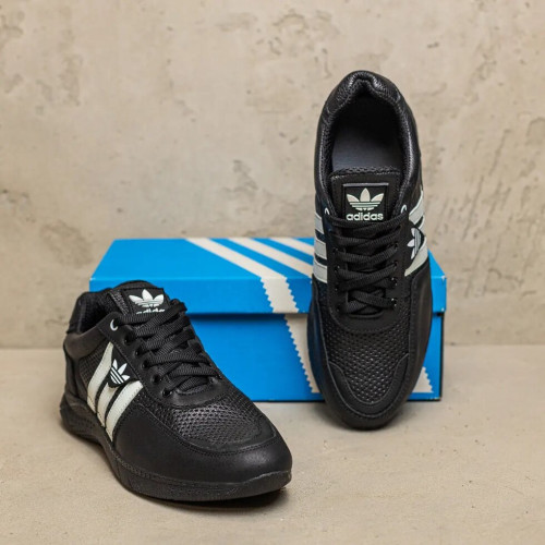 Чоловічі шкіряні літні кросівки Adidas