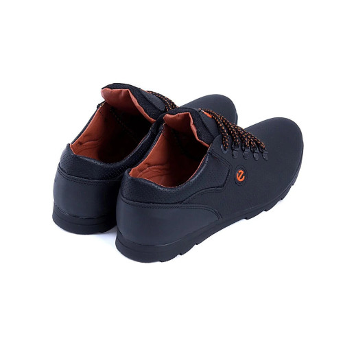 Чоловічі кросівки шкіряні Е-series Чоловічі кросівки шкіряні Е-series