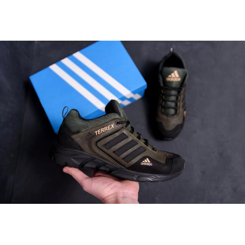 Кросівки чоловічі зелені Adidas