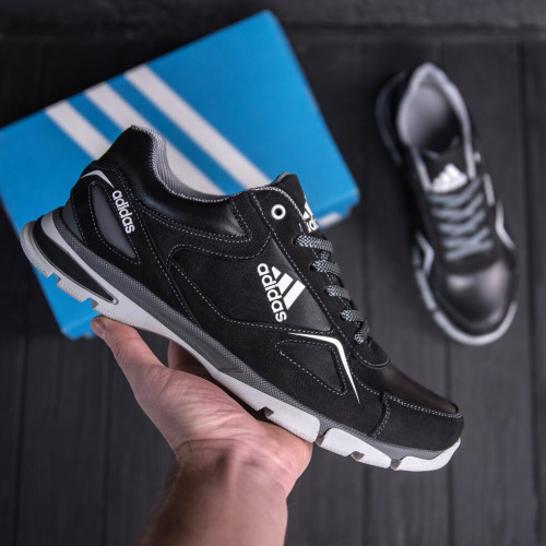 Кросівки чоловічі чорні Adidas